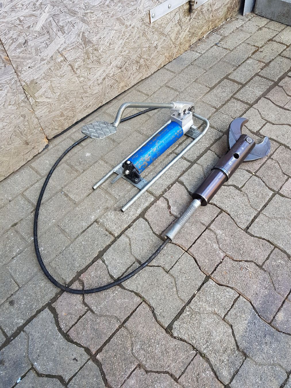 Tutti gli attrezzi: Hydraulische Kabelschere, Feuerwehr Schere Rettungsschere – Usato da Brunnadern venduto da p..... 1