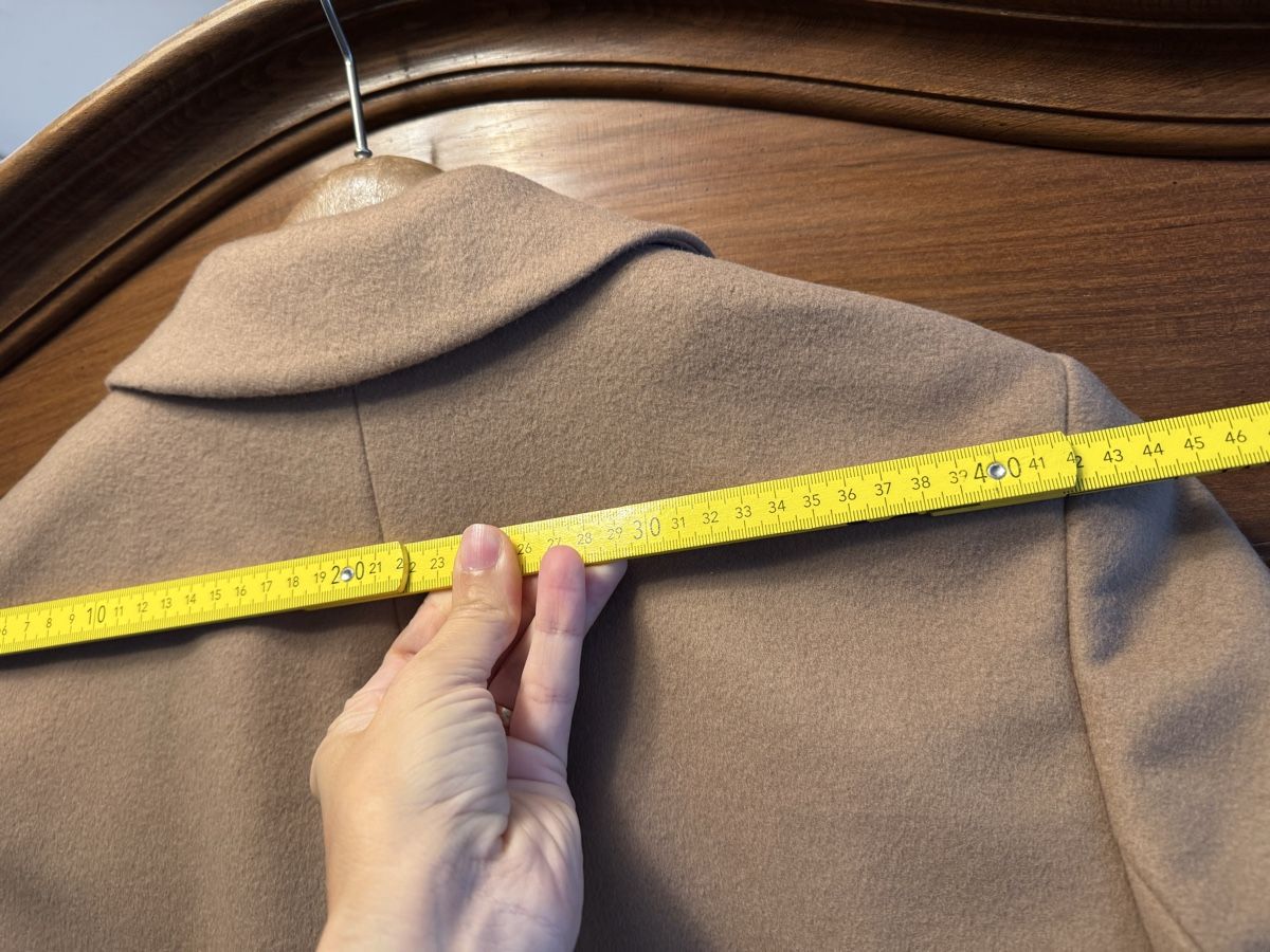Cappotti: Alba Moda Kashmir Wollmantel – Usato da Obfelden venduto da cesarina10 8