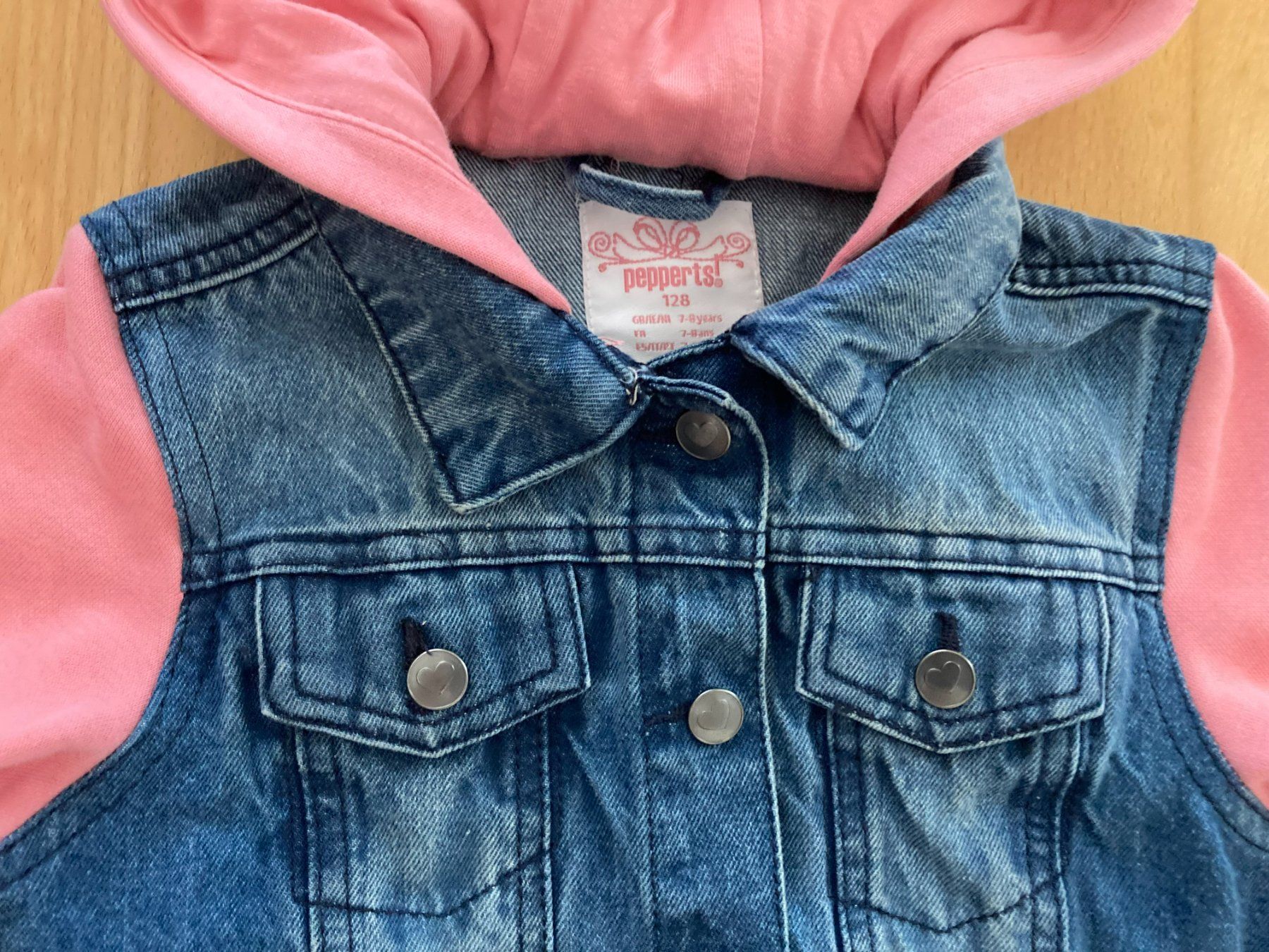 Giacche & Cappotti: Jeansjacke rosa und blau – Usato da Muttenz venduto da Juvenile33 4