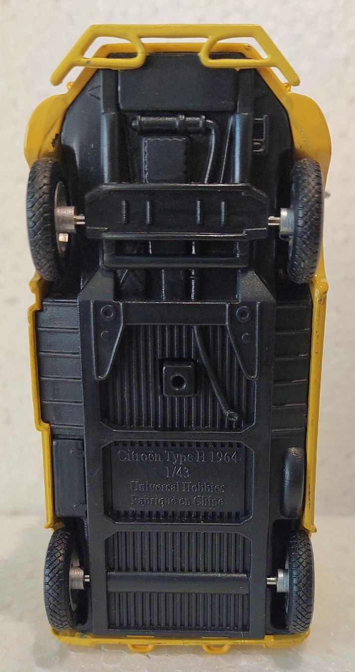 Modellini d'auto: Citroën TYPE H  1964 - PTT Bureau Mobile - Universal Hobbies – Usato da Delémont venduto da Domdom1 8