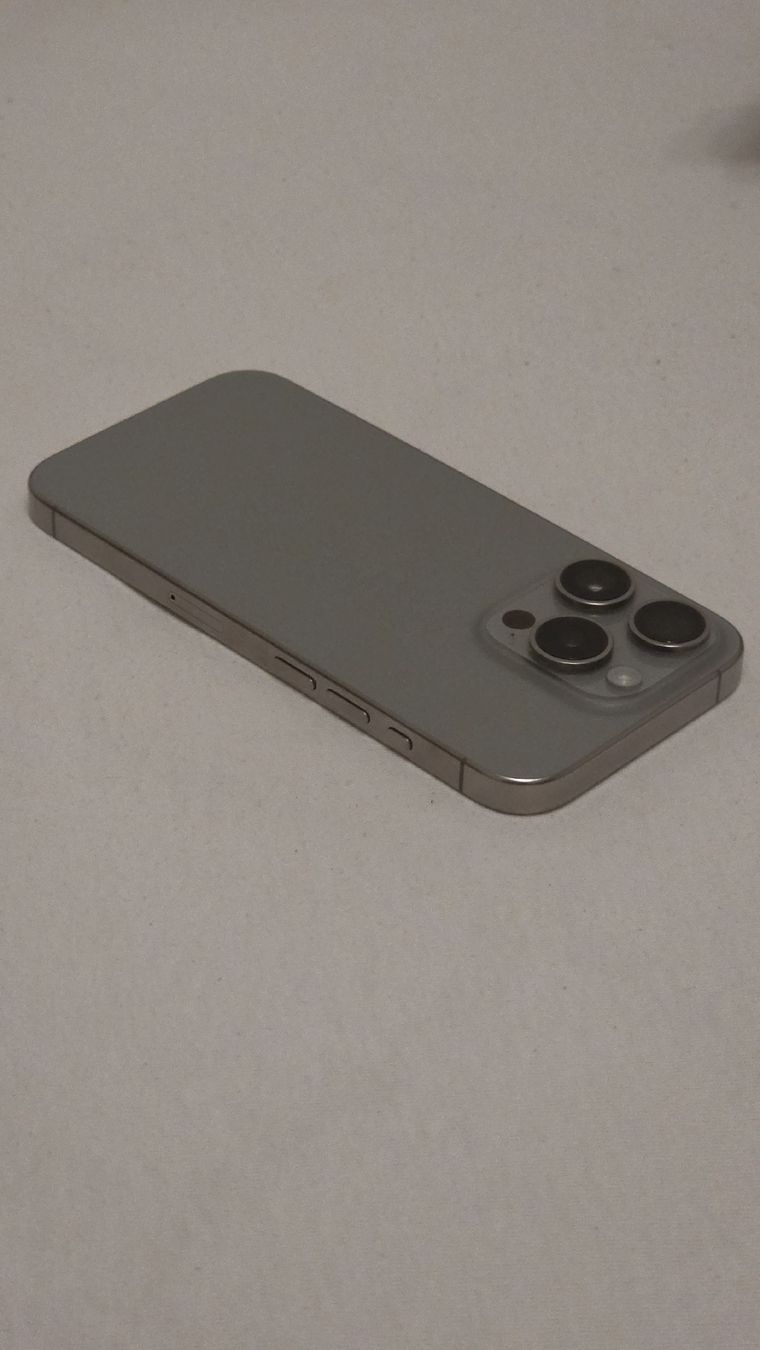 Apple Handys / Smartphones: Apple iPhone 15 Pro 128 GB Natural Titanium – Gebraucht aus Lanzenhäusern von Chandran3 6