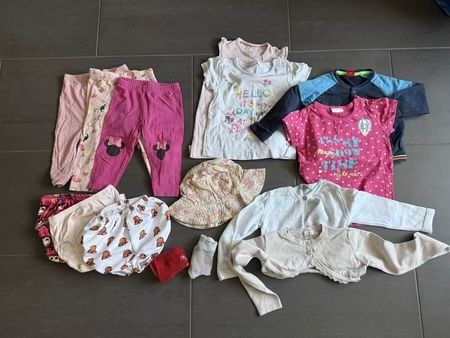 Kleiderpaket Grösse 80 – 15 Teile