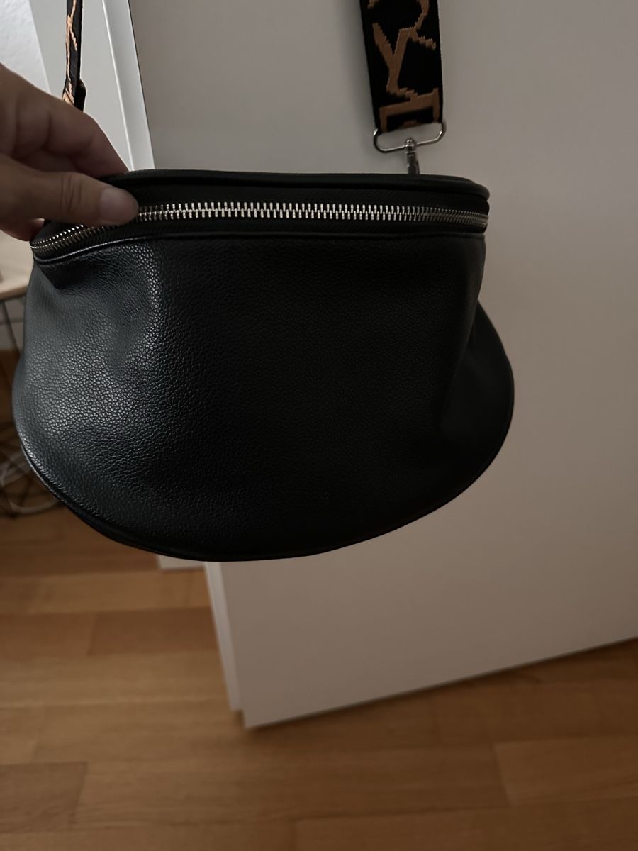 Taschen für Damen: Tasche – Gebraucht aus Büttikon AG von labi2005 2