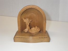 Engel mit Christkind in Holzkuppel
