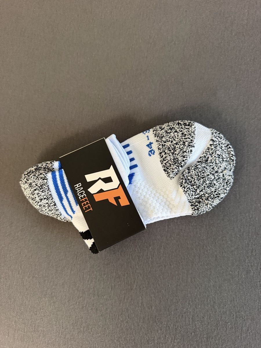 Socken: Jogging-Socken  – Neu und originalverpackt aus Jegenstorf von Lubek-Automobile