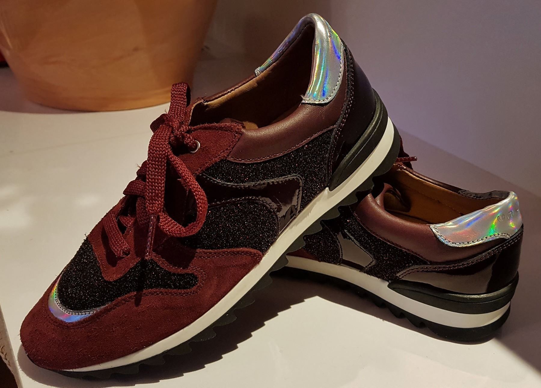 Unisa Chaussures femmes: Unisa Leder Sneaker Gr.36 – Neuf avec emballage d'origine à Reinach AG par innamac