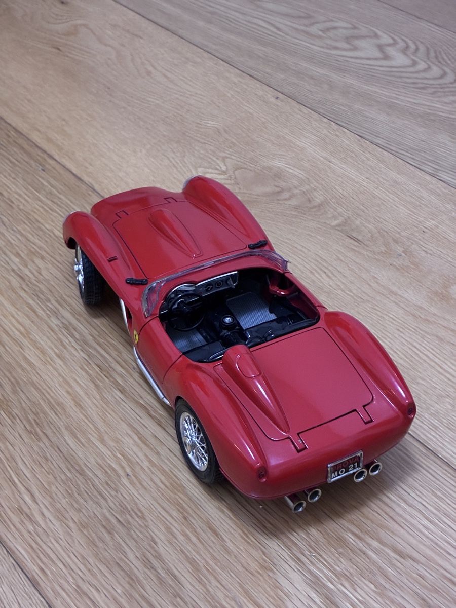 Ferrari Modellini d'auto: 1957 Ferrari 250 Testa Rossa 1:18 – Usato da Montagnola venduto da ciain67 7