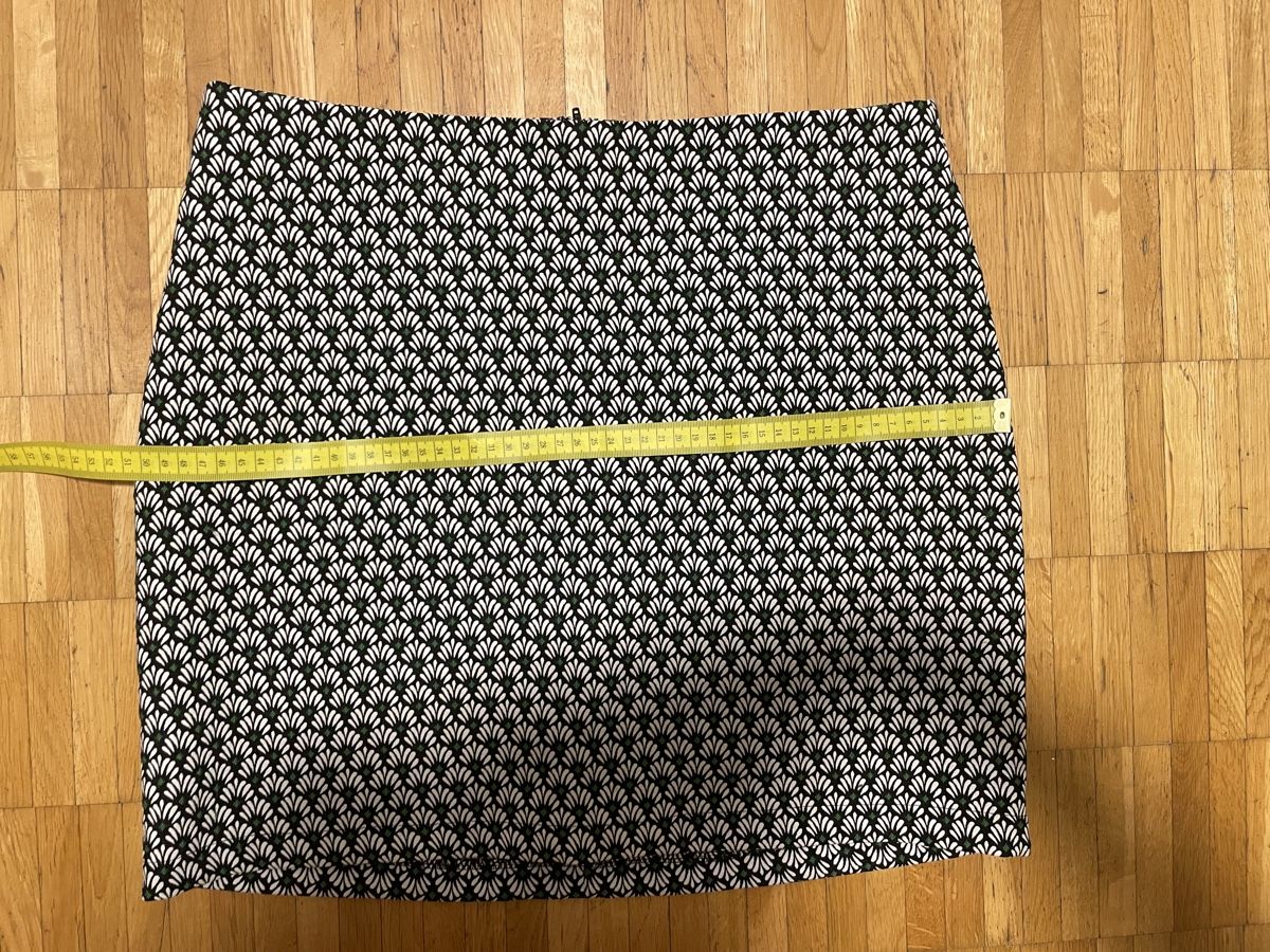 Nafnaf Gonne: Stylish NAF NAF Skirt, Size 40 – Usato da Neuchatel venduto da shi_9fzw 4