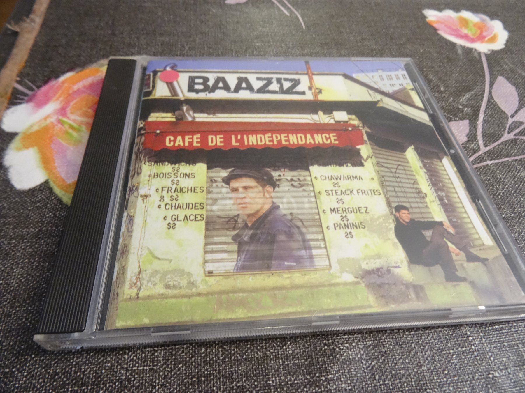 CD: Baaziz - Cafe de l'independance - CD – Usato da Olten venduto da Disc-Ausverkauf