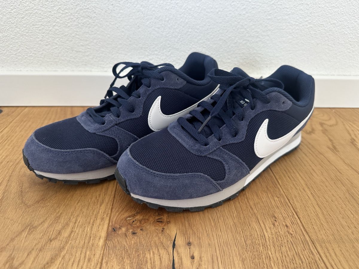 Nike Chaussures hommes: Nike MD Runner 2 – Neuf (Voir description) à Brütten par Estuenggi