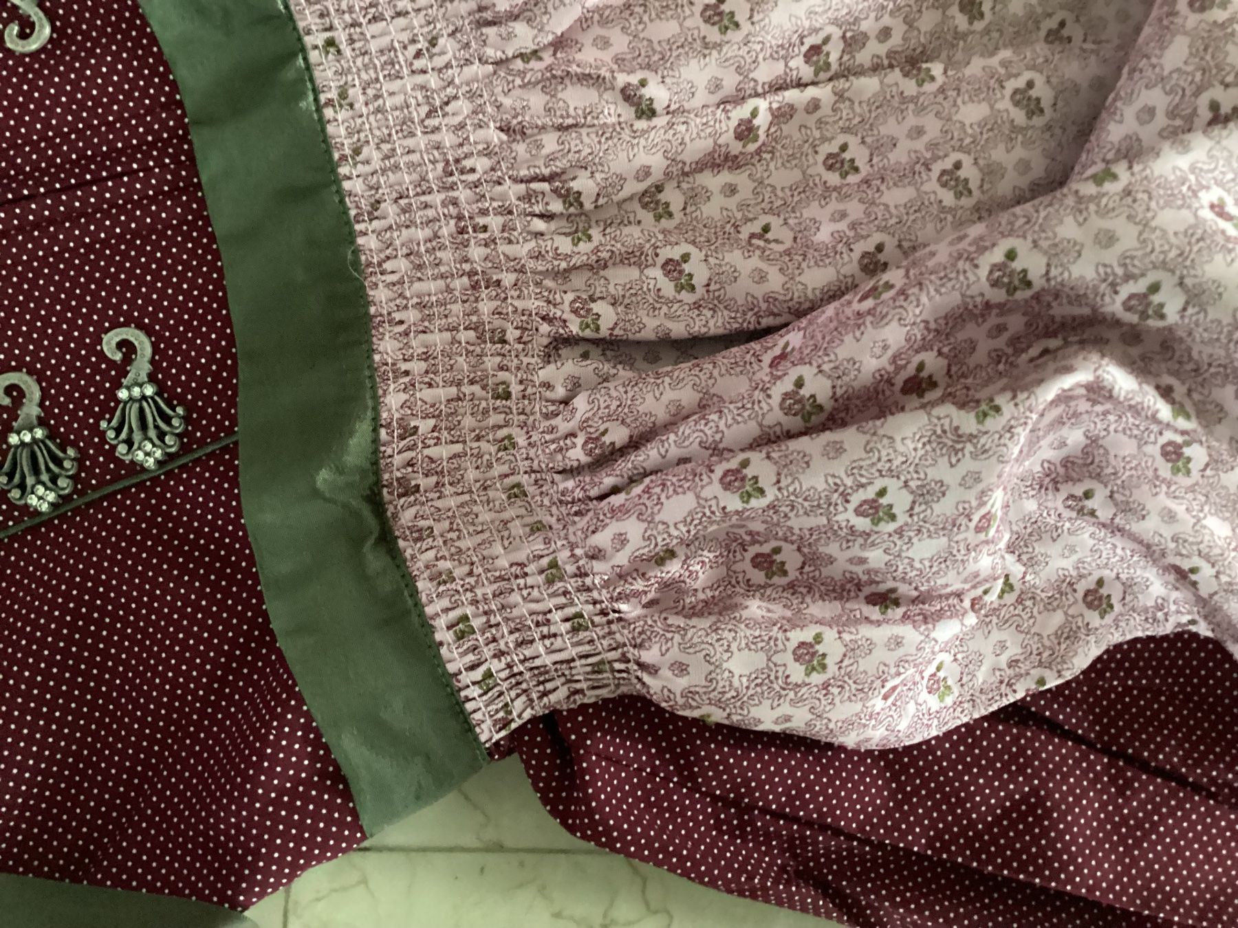 Krüger Vestiti: Krüger Dirndl inkl. Bluse – Nuovo (secondo la descrizione) da Flüelen venduto da ne08 2