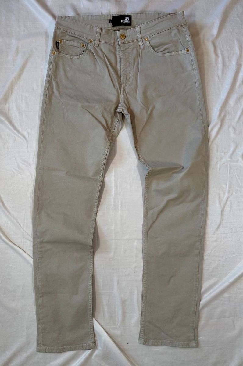 Moschino Pantaloni: Moschino Hose  – Usato da Pfäffikon ZH venduto da Nataliia.