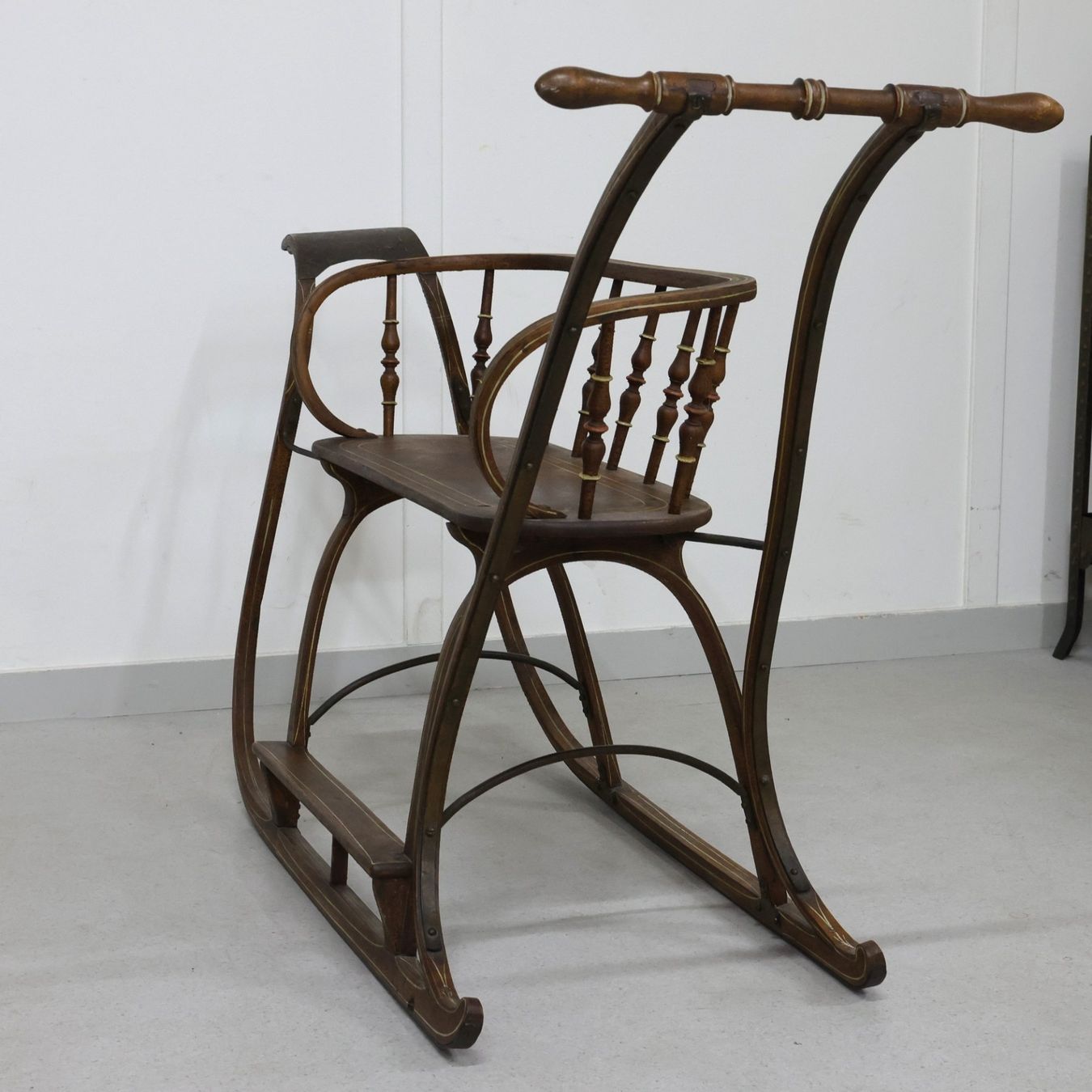 Gravures sur bois: Antiker Stosschlitten – D'occasion à Volketswil par brockipfannenstil 4