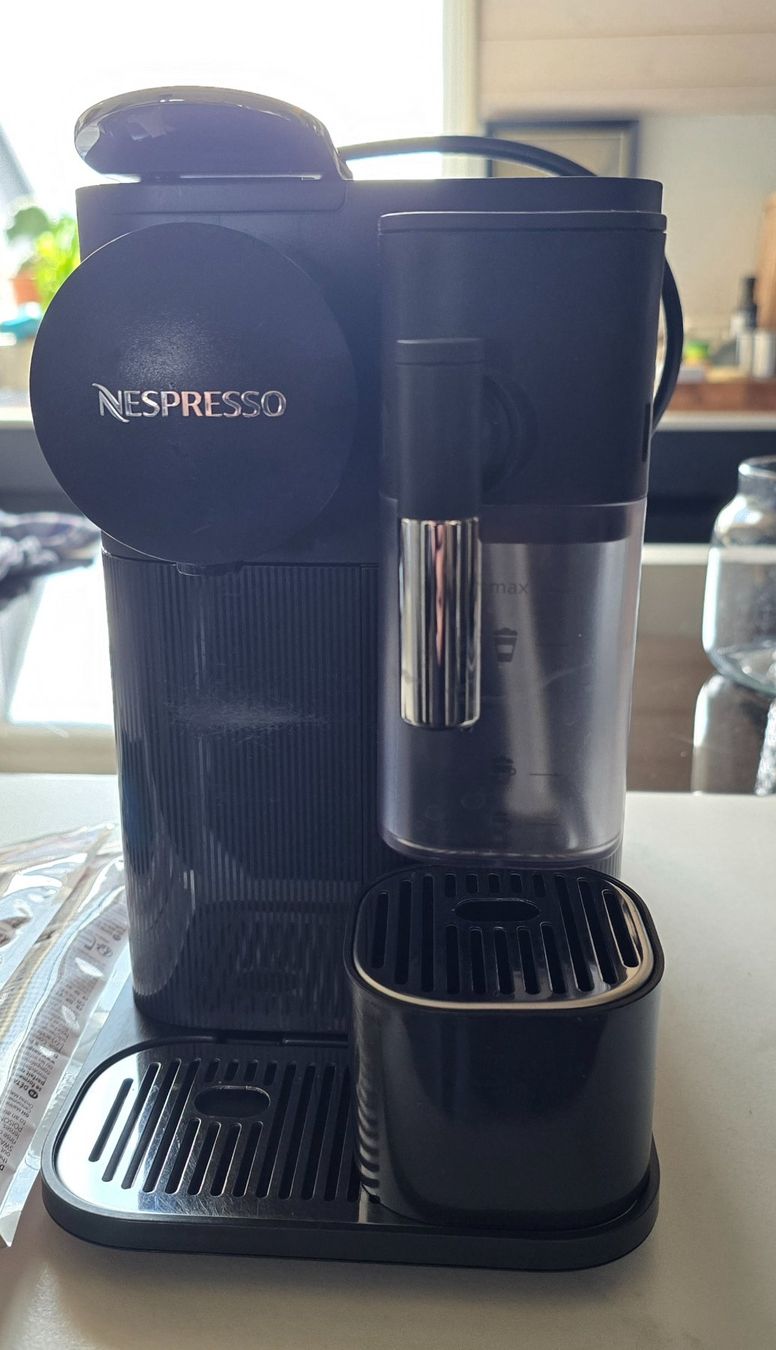 Macchine per caffè & Macchine per espresso: nespresso delonghi latissima one – Usato da Linden venduto da Rsushi 1