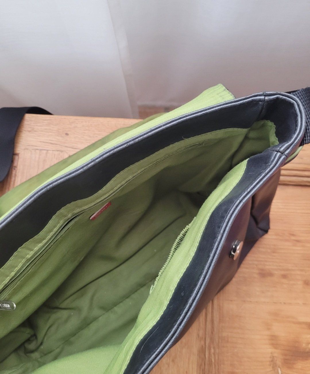 Esprit Sacs femmes: Umhängetasche von Esprit – D'occasion à Neuhausen par eliana2 2