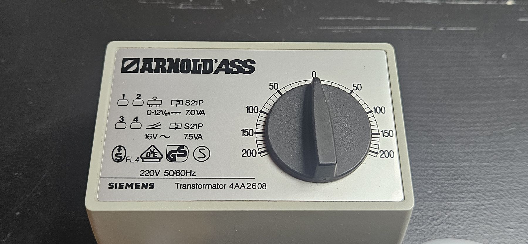 Arnold Modellini di ferrovie: Arnold ASS Transformator 4AA2608 – Usato da Belp venduto da Ginus85