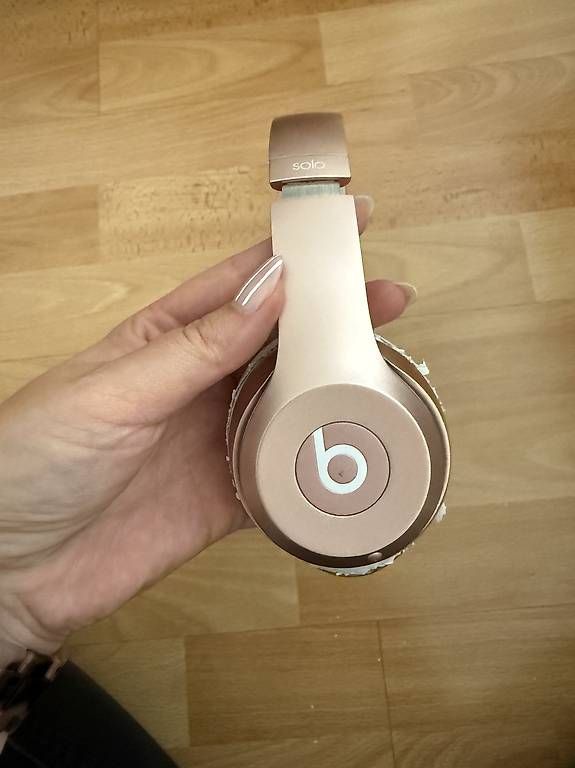 Kopfhörer: Beats Solo Wireless rosegold – Gebraucht aus Sissach von fre_5c77