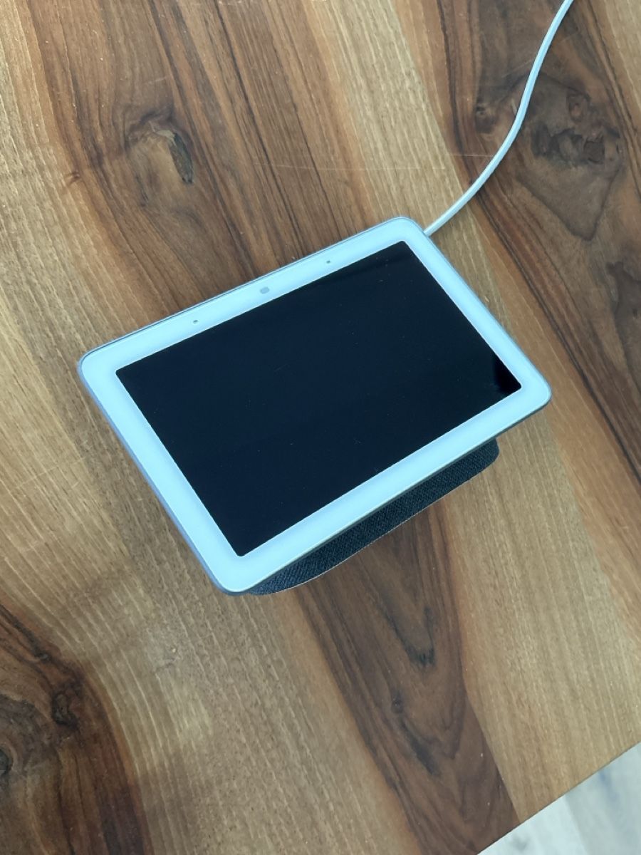 Tablet PC: Google Nest Hub (H1A) weiss gebraucht – Usato da Brunnen venduto da eli_8ykg