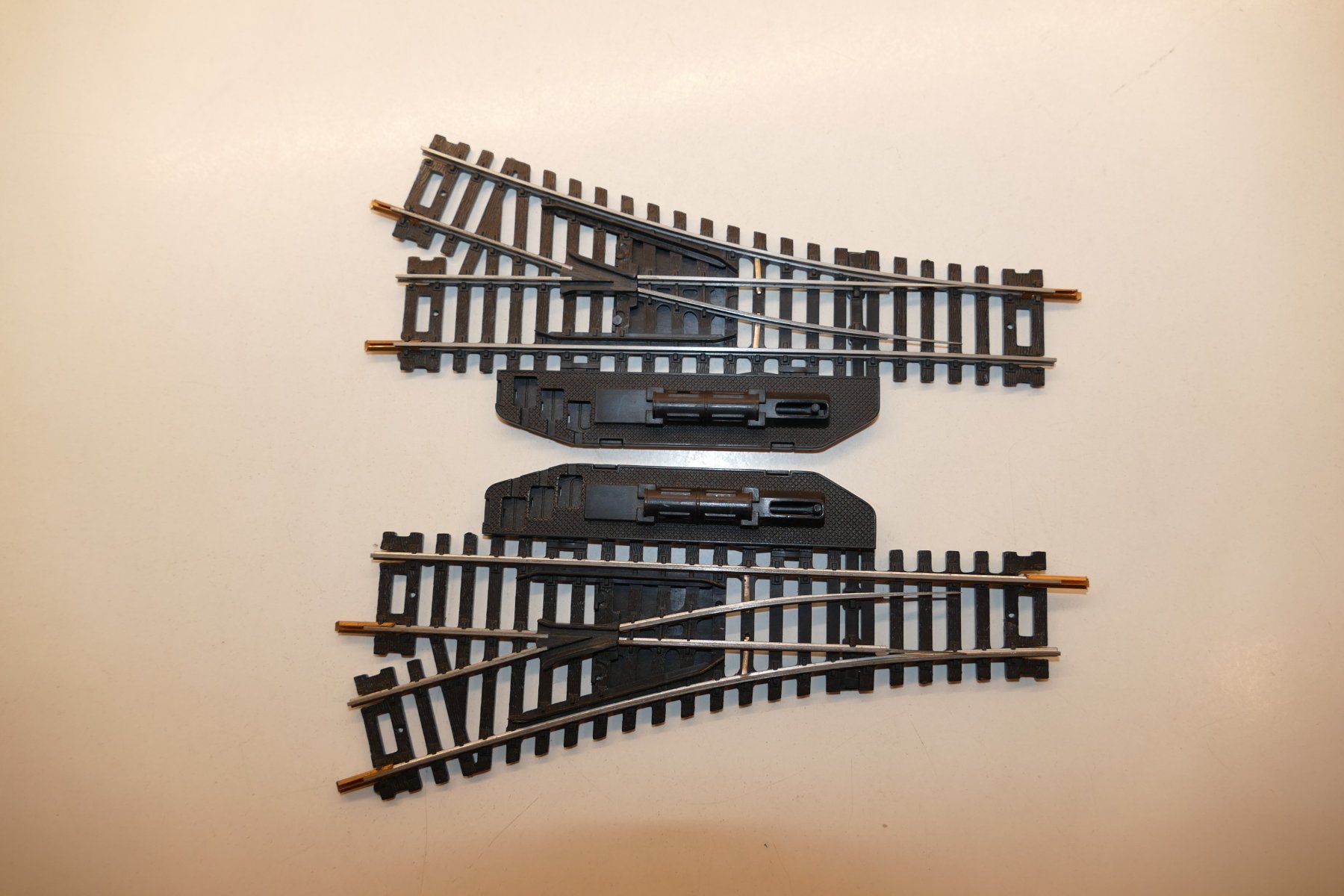 Lima Modellini di ferrovie: Lima H0: Handweichenpaar Einheit 1 – Usato da Niederhasli venduto da rail-duerst