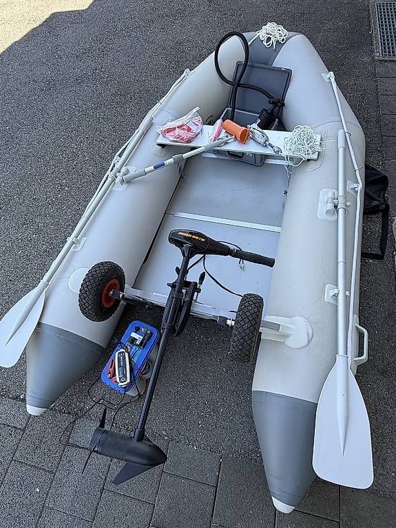 Bestway Boote: Boot mit Motor – Gebraucht aus Belp von Stupsel82 1