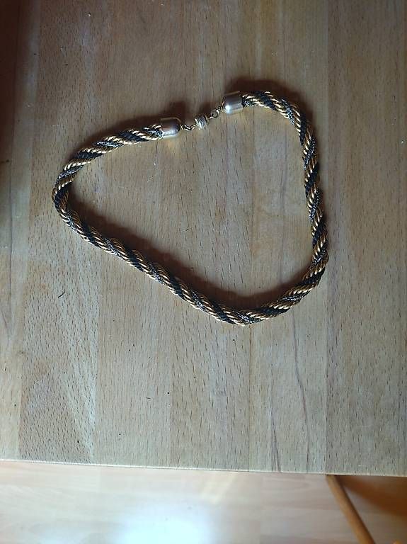 Ketten: Golden Black & Silver Braided Necklace – Gebraucht aus Ochlenberg von Pbw_ardrobe 1