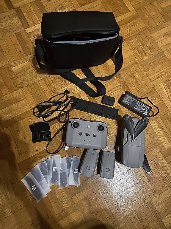 DJI Camcorder: Dji mavic air 2 fly more combo – Gebraucht aus Pringy von Olivierst