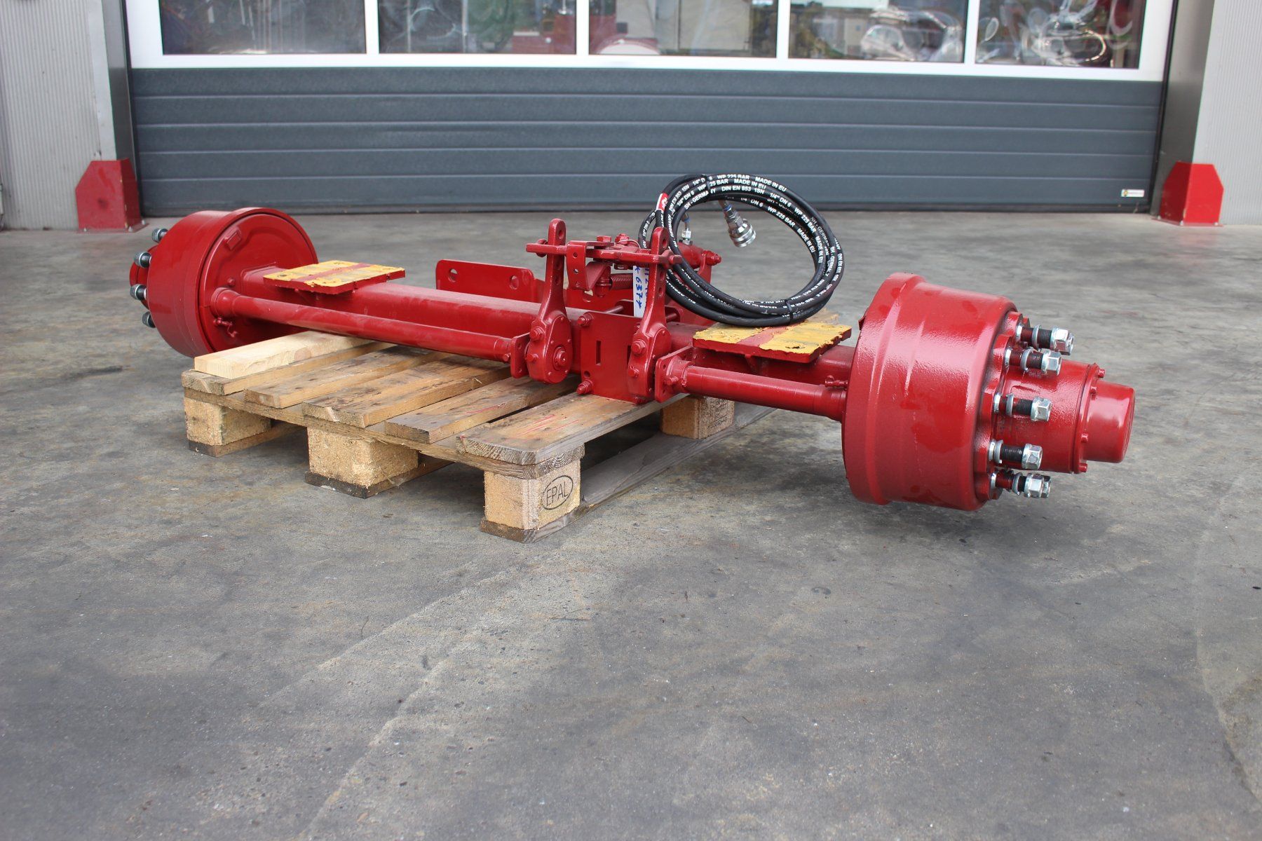 Remorques: Brems-Achse ADR, Spur 1720mm – D'occasion à Hüswil par AgrotechnikZulliger