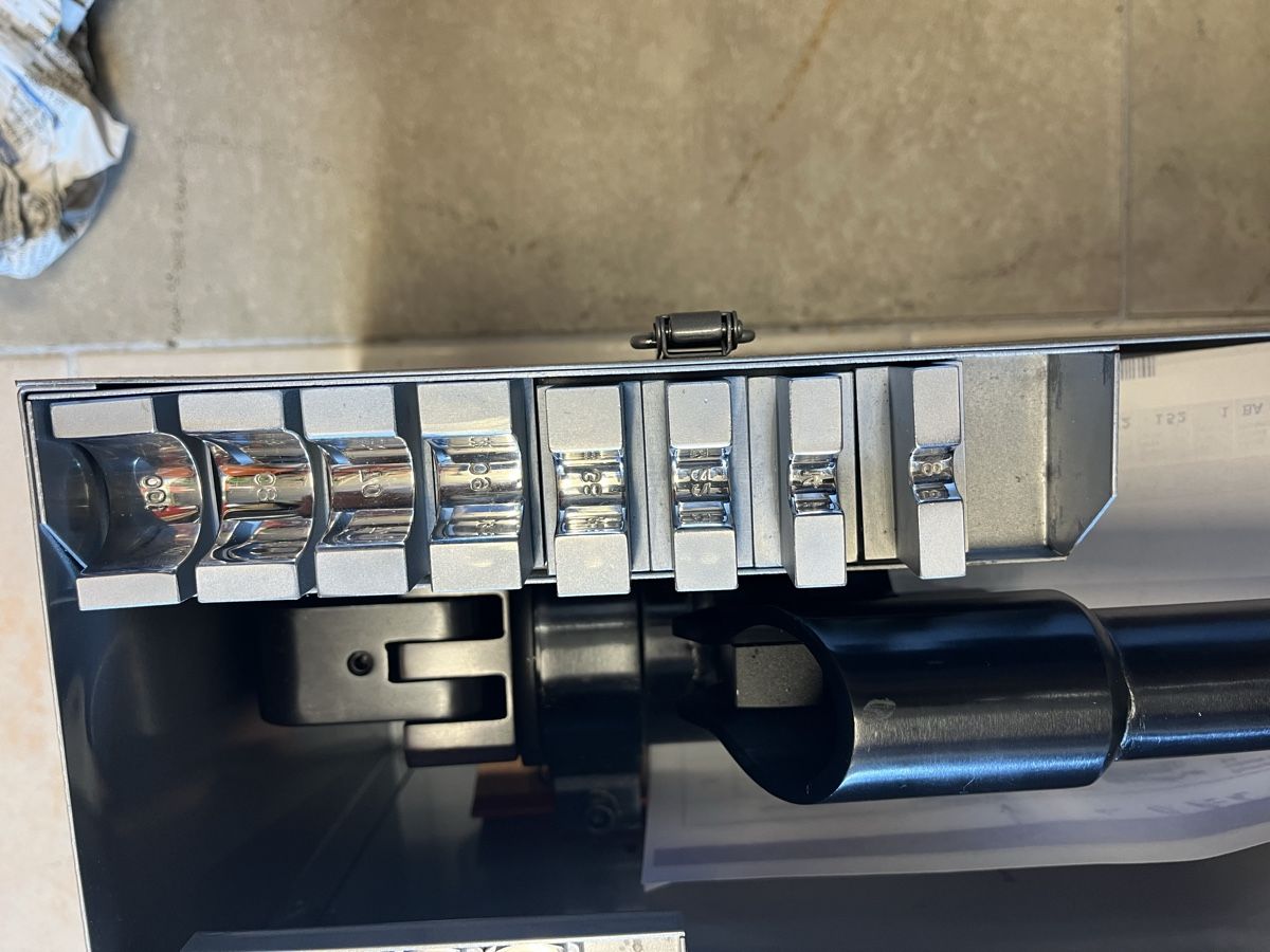 Alle Werkzeuge: Hydraulische Kabelschuh Presszange  – Neu und originalverpackt aus Neerach von fuz_8d7l 2