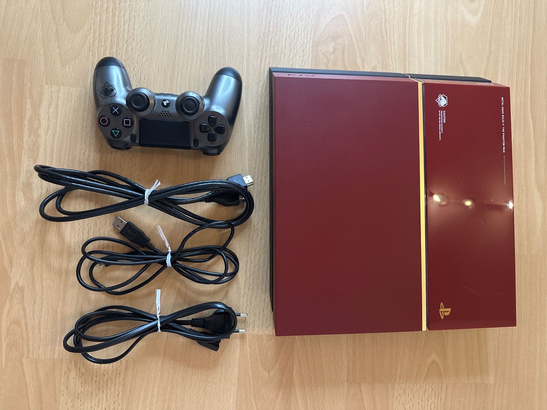 Sony Console: PS4 Konsole Metal Gear Solid Edition – Usato da St.gallen venduto da taduz