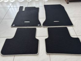 Schwarze Fussmatten für Mercedes Benz GLA