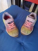 Turnschuhe Mädchen Gr 28