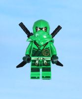 Lego Minifigur Lloyd - Dragons Rising, Tunic, Hood