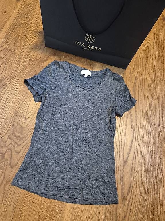 Ina Kess T-shirt: Ina Kess T-Shirt,  grau – Usato da Feusisberg venduto da cts_55rn 3