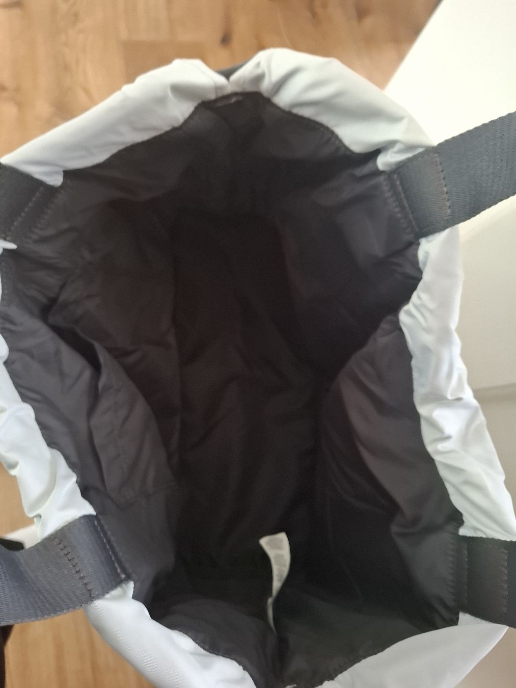 Under Armour Borse da donna: Sporttasche von "Under Armour" – Nuovo (secondo la descrizione) da Allschwil venduto da nicki1803 2