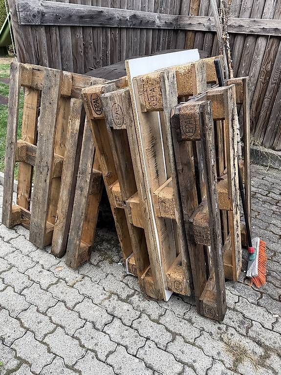Palettes: Europalette  – D'occasion à Nussbaumen par MathiasTA