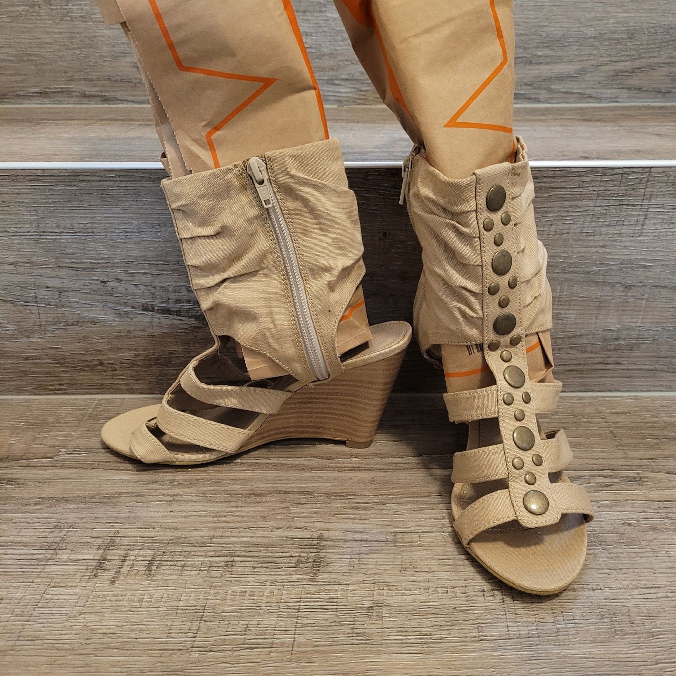 Scarpe da donna: Sommer Stiefeletten 37 – Usato da Niederbuchsiten venduto da klengyel