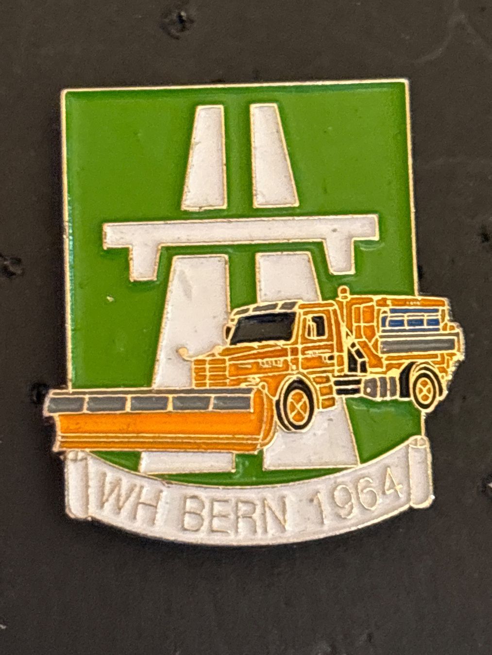 Placchette & Badge: Pin WH Bern Autobahn – Usato da Lützelflüh-Goldbach venduto da NicoleL.