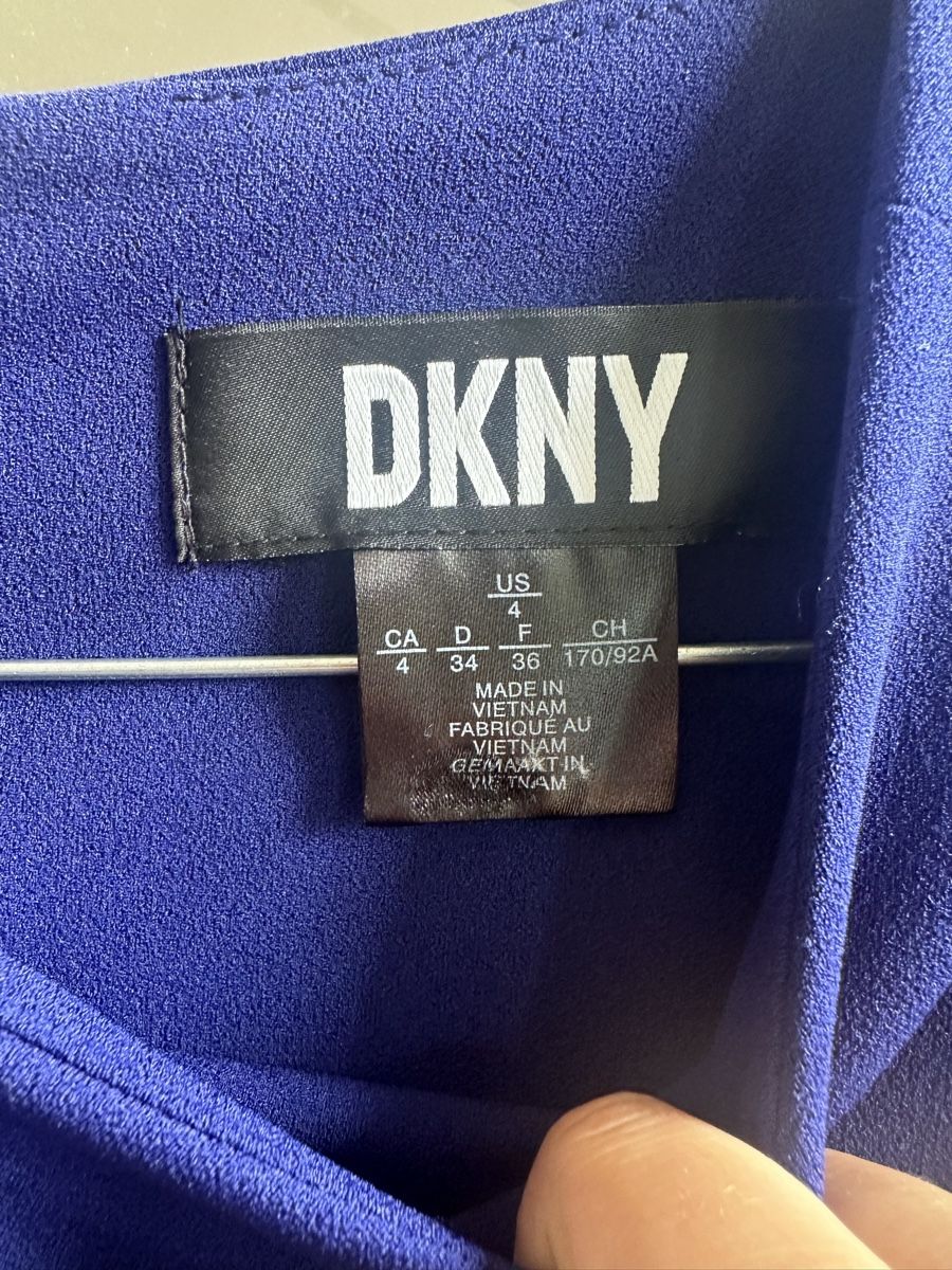 DKNY Kleider: DKNY Kleid in blau NEU – Neu (gemäss Beschreibung) aus Zürich von mbu_5f9r 1
