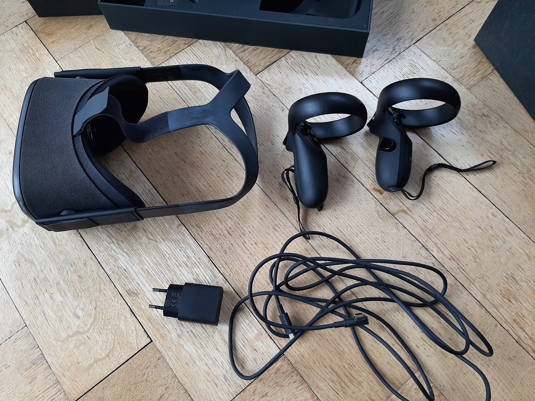 Meta Casco VR: Oculus Quest 1, 60GB Version, komplett – Usato da Zürich venduto da Chrishol