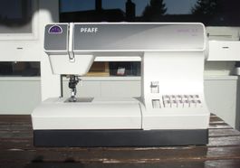 Nähmaschine PFAFF select 3.2, neu, mit Gratis-Versand.