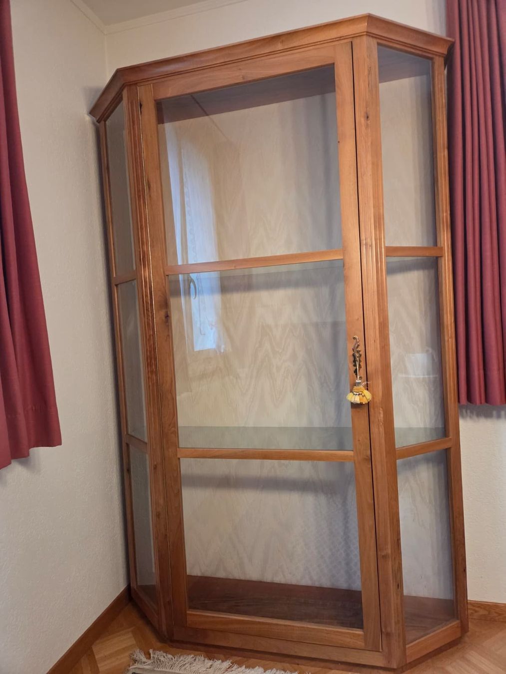 Vetrine: Holzvitrine – Usato da Bellach venduto da artho_susanne