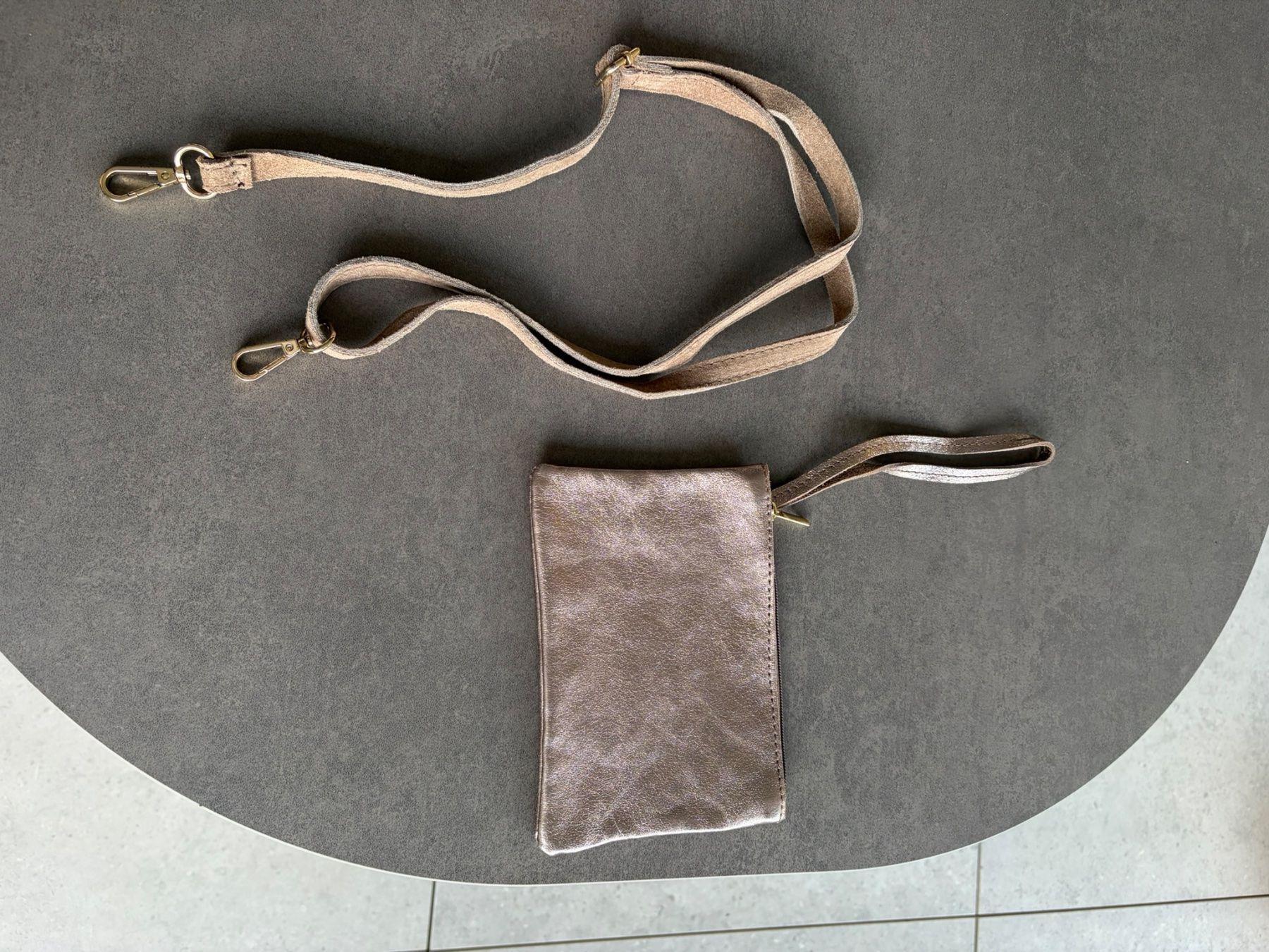 Borse da donna: Geräumige Wildledertasche – Nuovo (secondo la descrizione) da Schlossrued venduto da Meier-Al 5