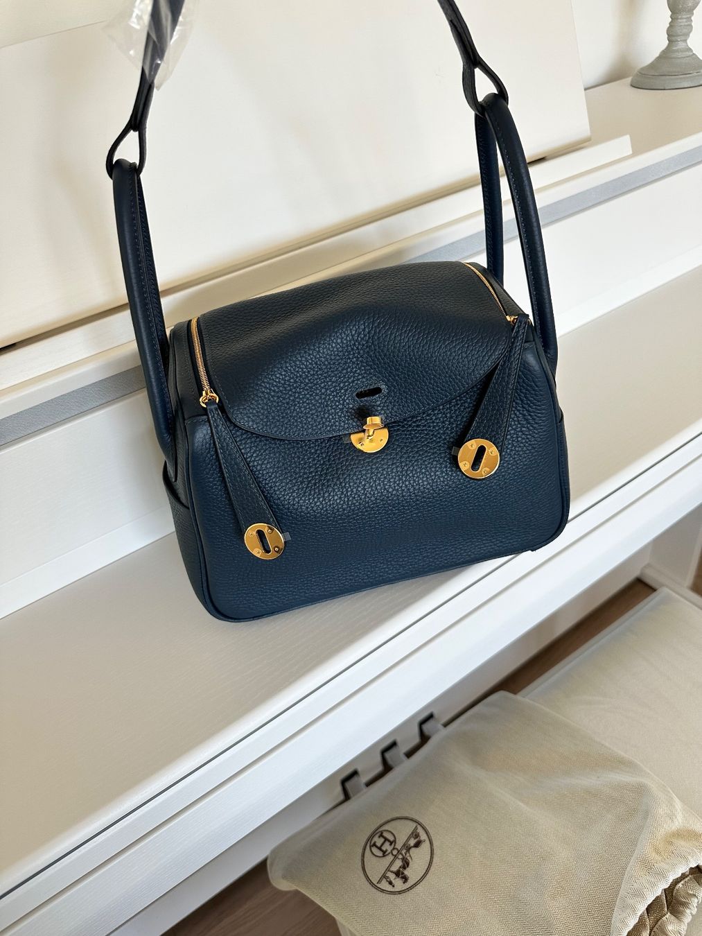 Hermès Taschen für Damen: Lindy 26 – Neu und originalverpackt aus Zürich von Zurich_sale23 4
