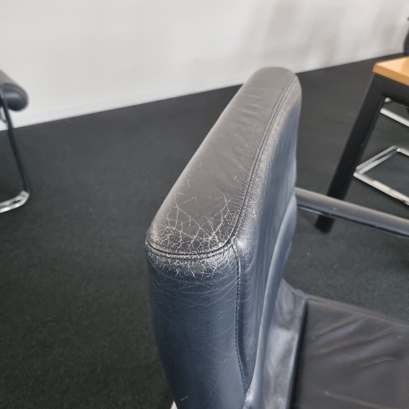 Sedie: VOKO Physio-Class Konferenzstuhl Freischwinger Leder – Usato da Affoltern am Albis venduto da Zapro 6