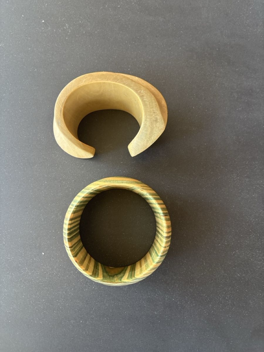 Bracciali & Braccialetti: Holzarmreife – Usato da Knonau venduto da ReMaaaan