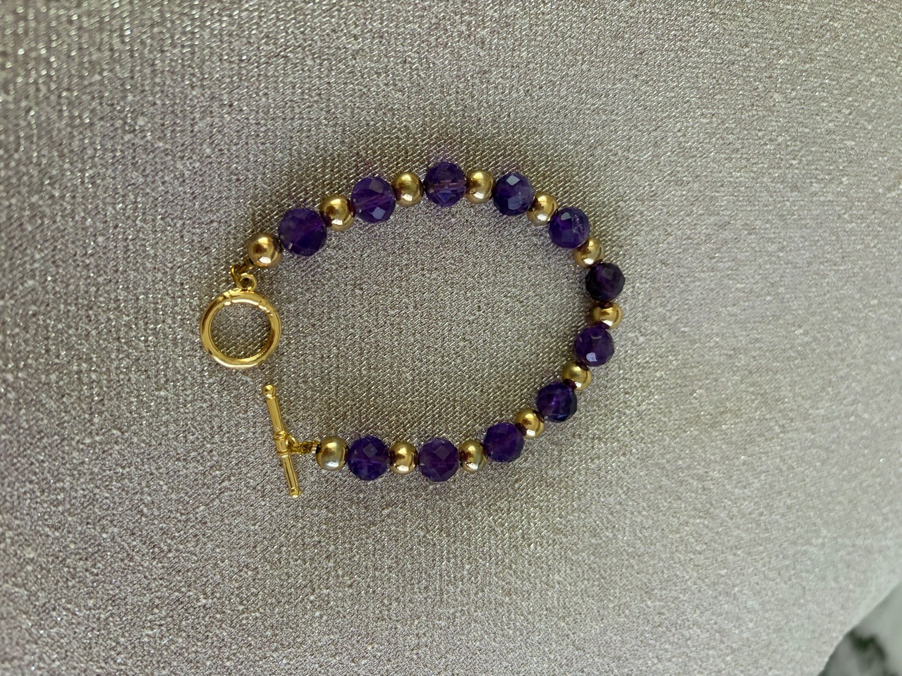 Armbänder & -reifen: Amethyst bracelet – Neu und originalverpackt aus Zürich von ghe_k58z 1