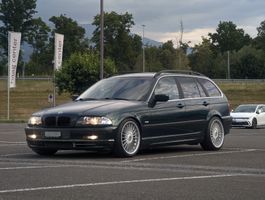 BMW 328i Touring Vor-Facelift mit Alpinafelgen