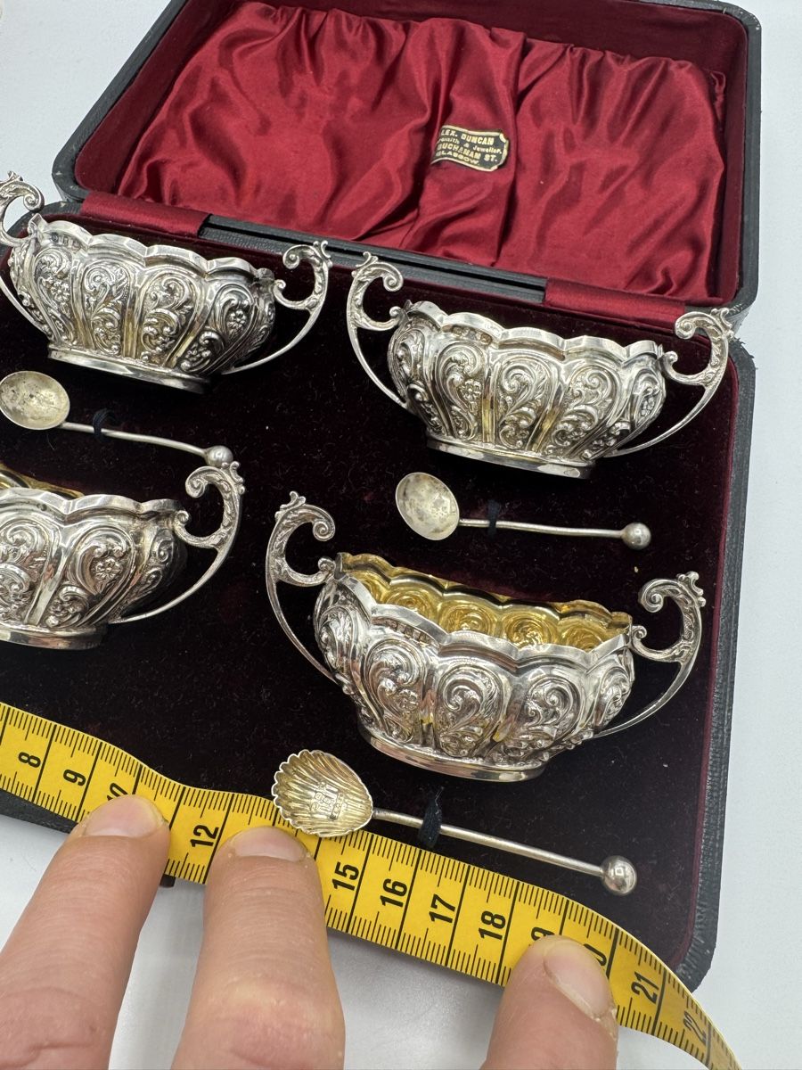 Tazze: Ensemble ancien en argent – Usato da Vésenaz venduto da Angela.C3 7