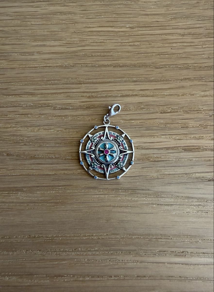 Thomas Sabo Ciondoli: Thomas Sabo Kompass Charm – Usato da Nürensdorf venduto da agwils7