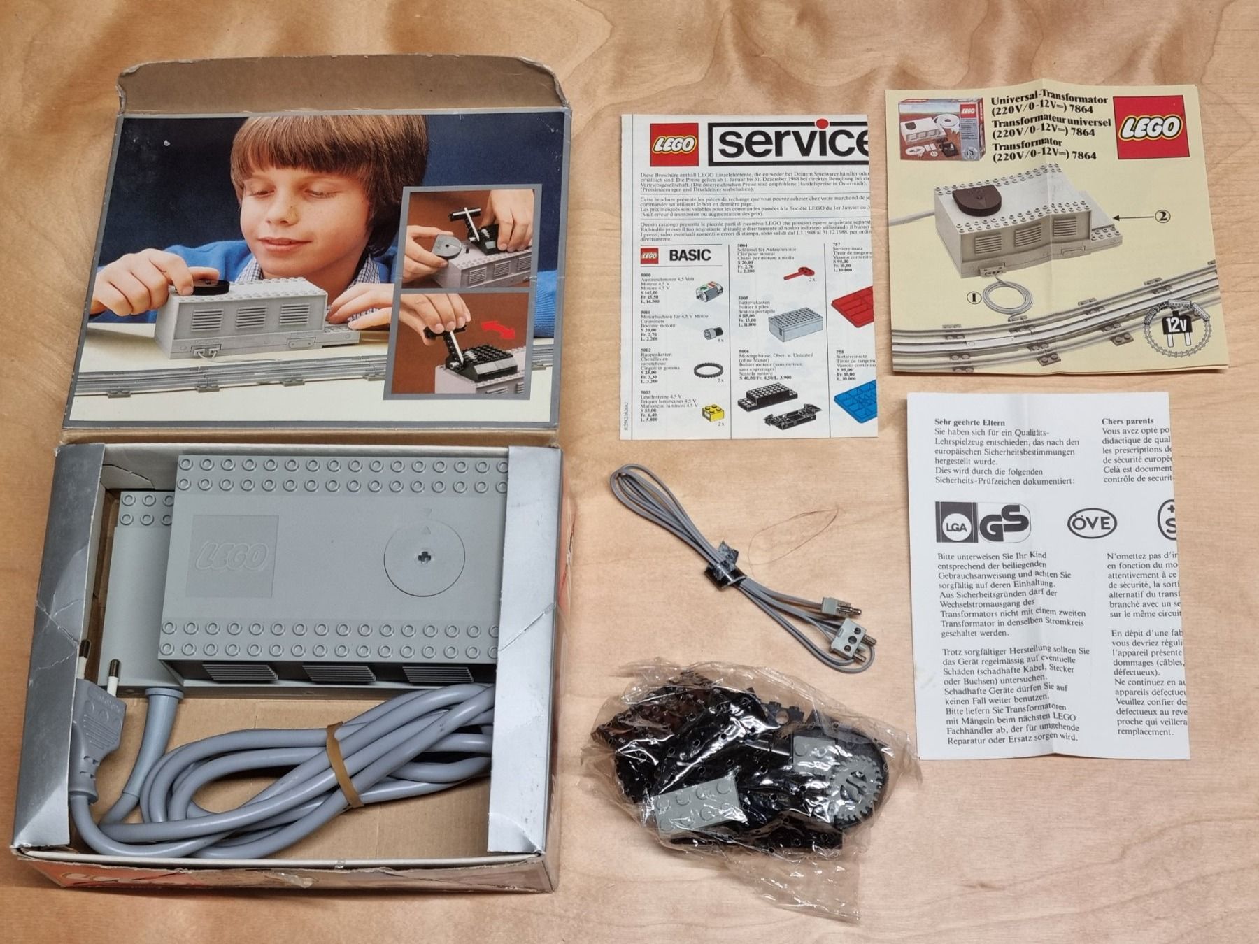 Lego Kit di costruzioni: LEGO Train 7864 Transformer / Controller 12V – Nuovo (secondo la descrizione) da Basadingen venduto da tot_59zf 2